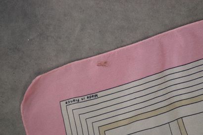 Réunion de trois pochettes cardin et dior,...