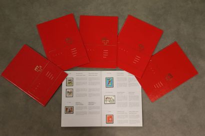 Réunion de divers timbres, dont une dizaine...
