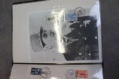 Réunion d'albums de timbres De Gaulle, Bourgogne...En...