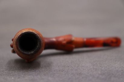 Réunion deux pipes et un foyer, deux en écume...