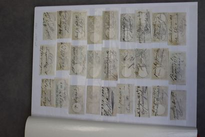 Un classeur de timbres fiscaux dont premières...