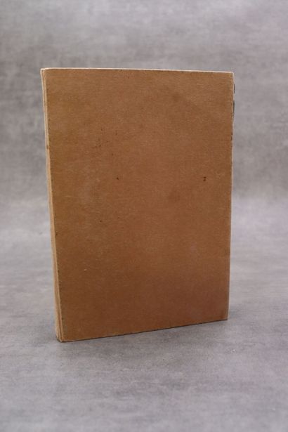 Lot de trois albums de timbres