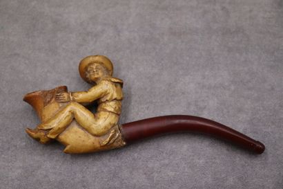 Réunion d'une pipe et un foyer en écume de...