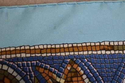 HERMES. Carré en soie à décor d'une mosaïque...
