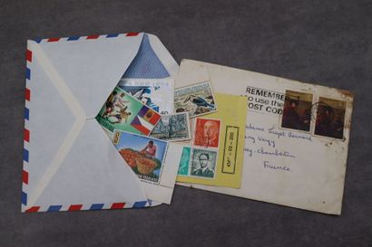 Lot de trois albums de timbres