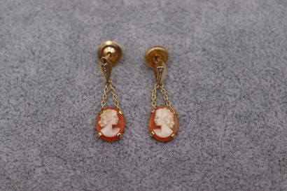 Boucles d'oreilles camées avec monture en...