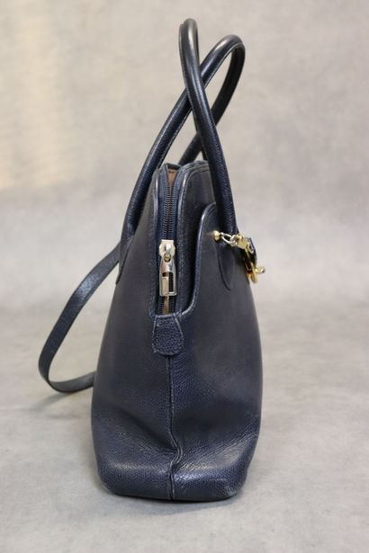 LANCEL. Sac en cuir grainé noir, bijouterie...