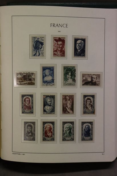 Un album France Leuchtturm 1849-1959, timbres...