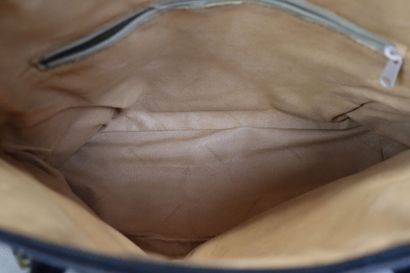 LANCEL. Sac en cuir grainé noir, bijouterie...