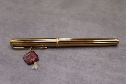 PARKER Duofold. Coffret comprenant un stylo...