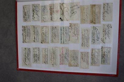 Un classeur de timbres fiscaux dont premières...