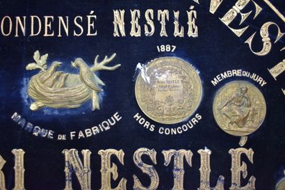 NESTLE. Panneau de médaille de la maison...