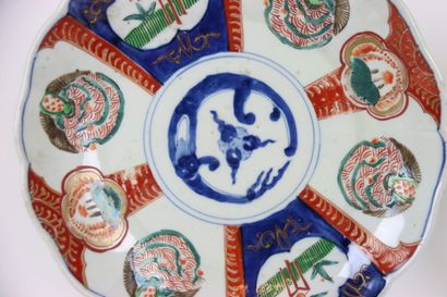 JAPAN. Meeting of four plates and a dish...
