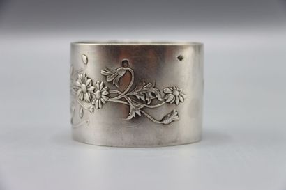 MASS SILVER: Lot including a figured cutlery,...
