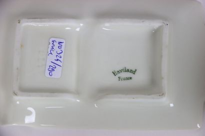 Partie de service en porcelaine (Lourioux)...