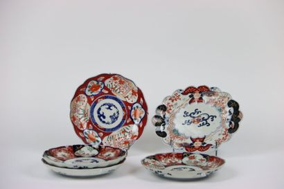 JAPAN. Meeting of four plates and a poly-lobed...
