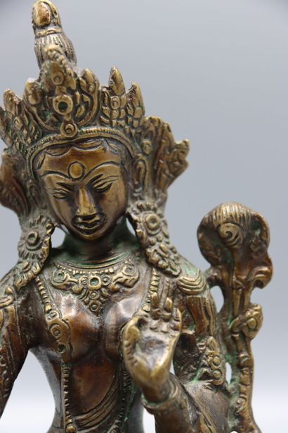 ASIA (TIBET) : Statuette representing green...
