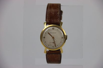 JAEGER-LECOULTRE watch in gold. Gross weight...