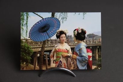 1200 cartes postales sur le thème de l'Asie
Ensemble...