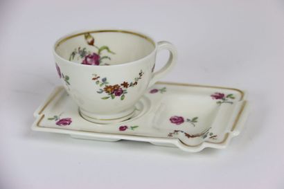 Partie de service en porcelaine (Lourioux)...
