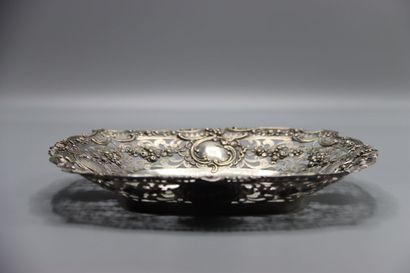 SILVER. Fruit cup pierced in silver 800/1000th....