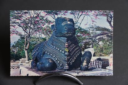1200 cartes postales sur le thème de l'Asie
Ensemble...