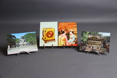 1200 cartes postales sur le thème de l'Asie
Ensemble...