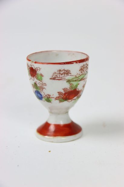CHINA. Meeting of 3 objects in earthenware,...