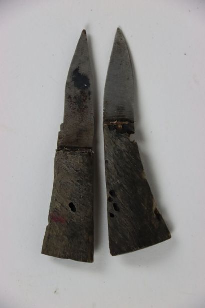 ASIE (NEPAL) : Couteau dit Khukuri, la lame...