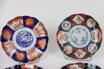 JAPAN. Meeting of four poly-lobed plates...