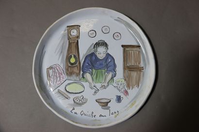 Réunion de 5 assiettes et plats à différents...