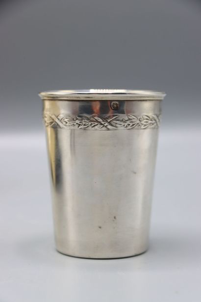 Timbale et rond de serviette en Argent Massif...