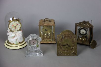 Lot de 5 horloges diverses hors d'état de...