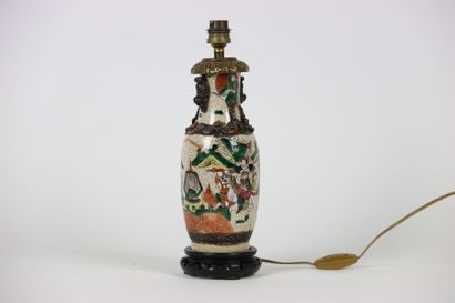 ASIE (CHINE) NANKIN: Vase en porcelaine de...