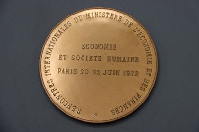 Lot de 6 médailles en bronze dont une au...
