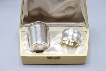 Timbale et rond de serviette en Argent Massif...