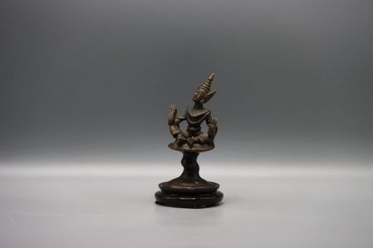 ASIA : BURMA Sculpture representing a Burmese...