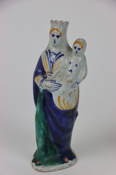 QUIMPER. Travail du XIXe, vierge a l'enfant...