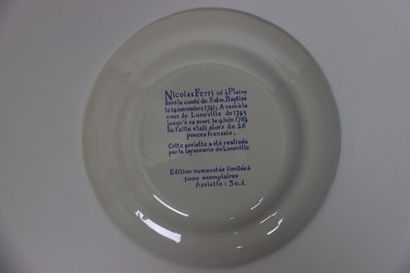 LUNEVILLE. Ensemble de 6 assiettes en faïence...