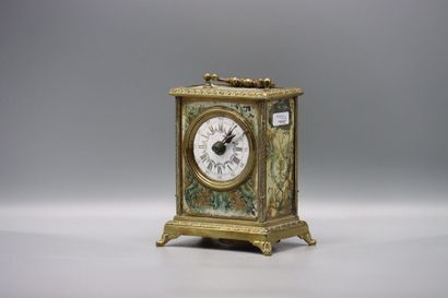 Petite pendule d'officier à décor polychrome...