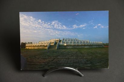 1100 cartes postales sur le thème de l'Asie
Ensemble...
