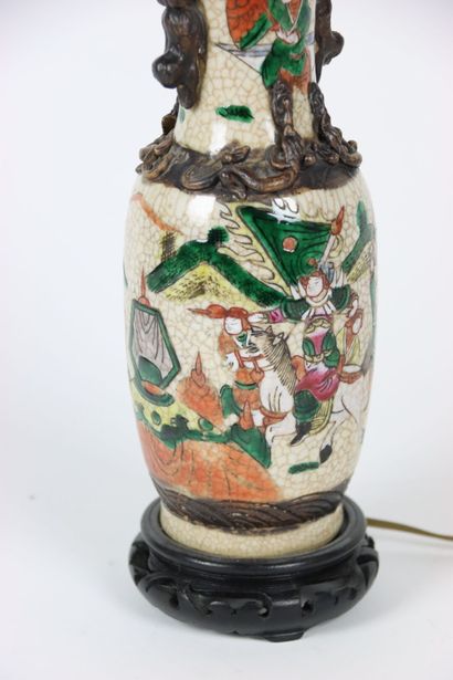 ASIE (CHINE) NANKIN: Vase en porcelaine de...