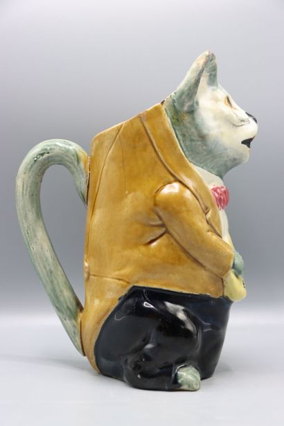 Pichet en barbotine polychrome de chez Orchies...