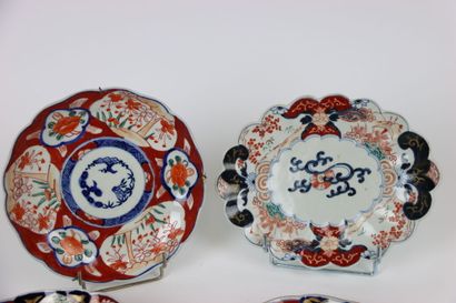 JAPAN. Meeting of four plates and a poly-lobed...
