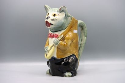 Pichet en barbotine polychrome de chez Orchies...