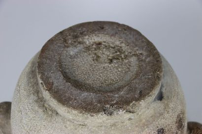 Mortier en pierre. Diamètre : 26 cm. Hauteur...