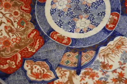 JAPAN, 19th century. Porcelain dish with...