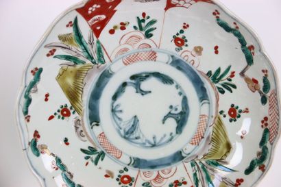 JAPAN. Meeting of four plates and a dish...