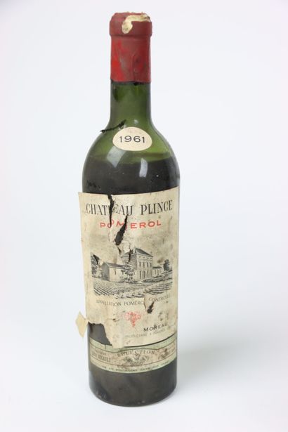 7 POMEROL 1961
Lot of 7 bottles of POMEROL....