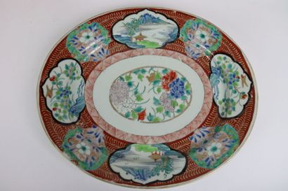 A polylobed dish in IMARI porcelain with...
